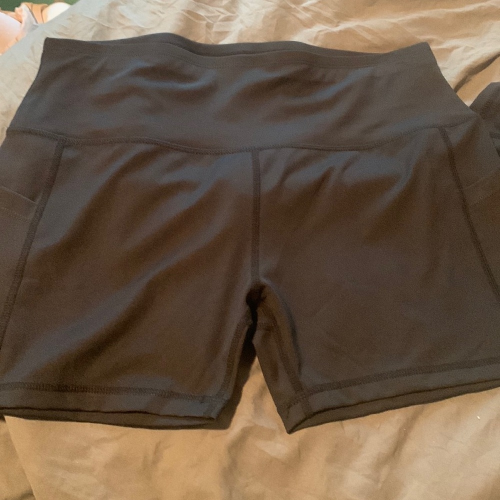 3 black spandex shorts